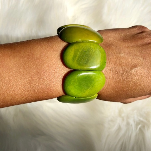 Organic Tagua Nut Stretchy Bracelet - Picture 2 of 4